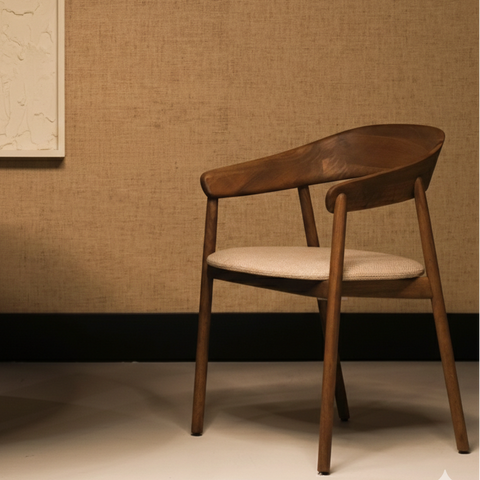 Janu met armsteun - walnoot