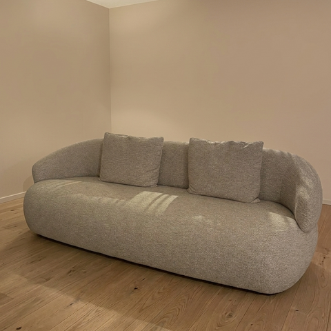 Toonzaalmodel Arcus sofa