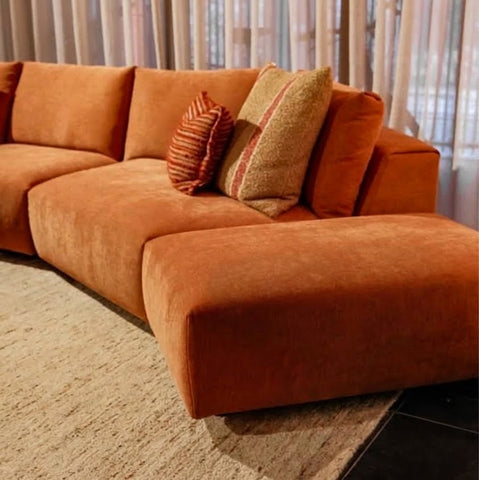 Toonzaalmodel Lou sofa
