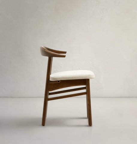 Mons stoel / donkere eik / gestoffeerde zitting