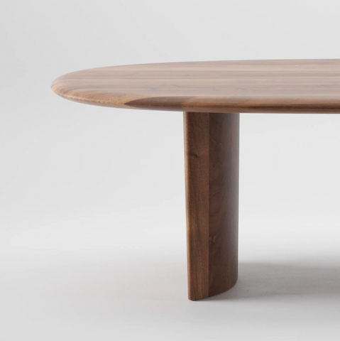 Monument Oval table