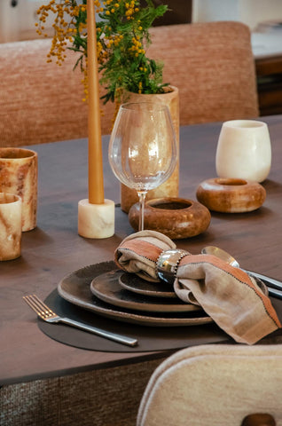 Toonzaalmodel - lakry tafel