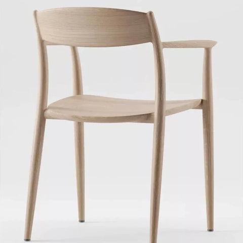 Nila chair