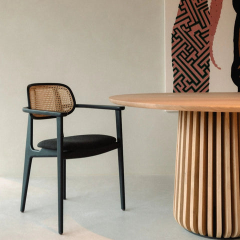 Titus armsteun / eik / gestoffeerde zitting