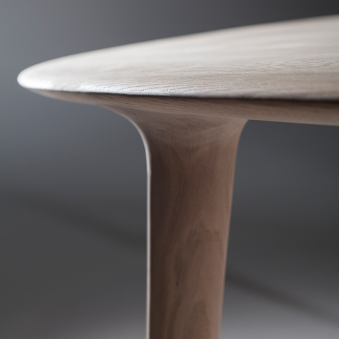 Luc ovale tafel