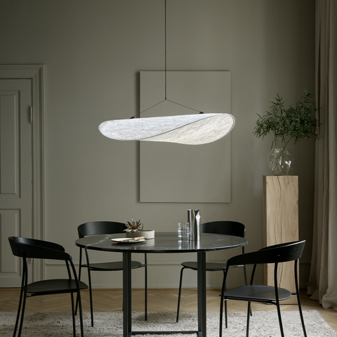 Tense pendant lamp
