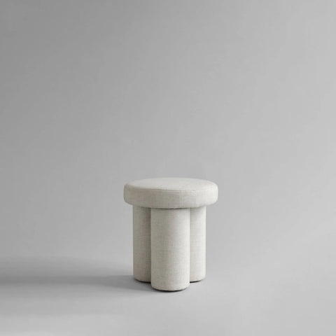 Big foot stool